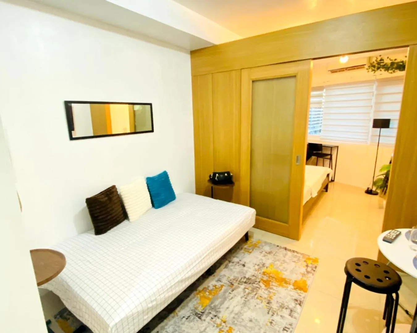 D'Hideout In Shell Residences Moa Pasay Manille