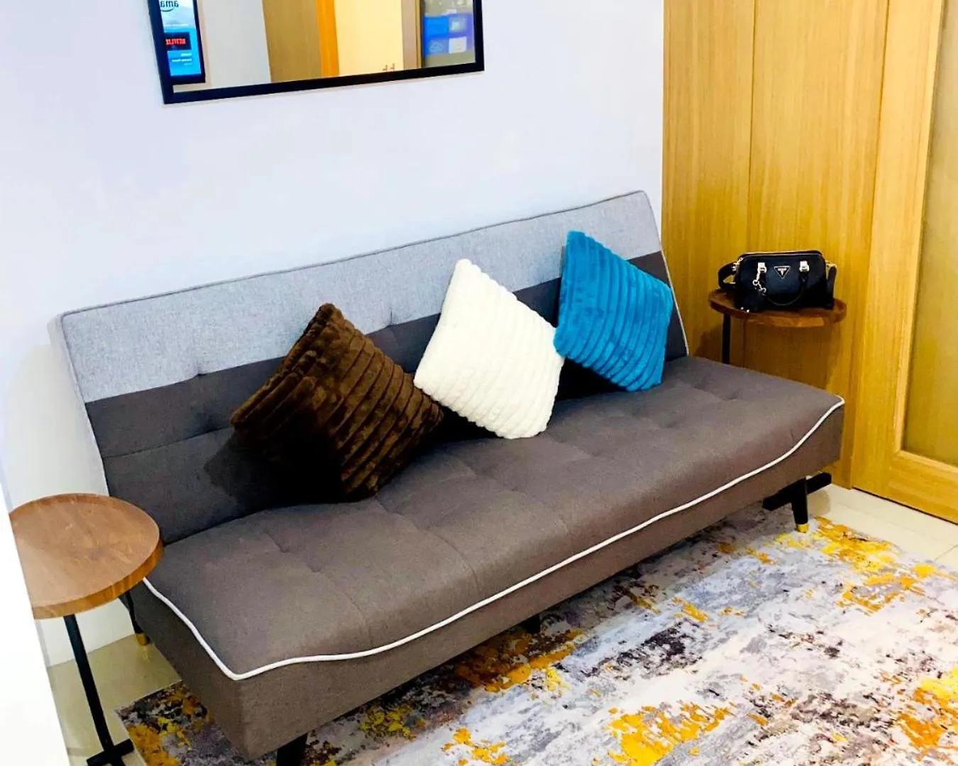 Aparthotel D'Hideout In Shell Residences Moa Pasay Manila Philippines